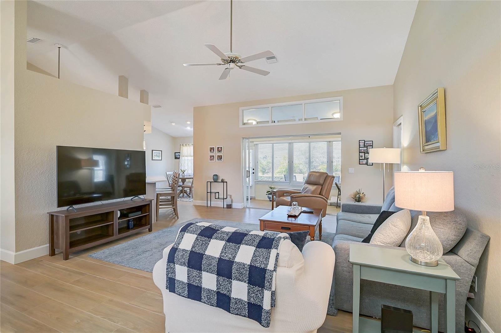 426 BERMUDA ISLES CIRCLE