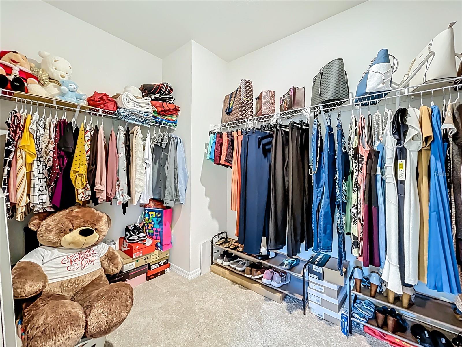 LAKE HARRIS RESERVE PB 78 PG 48-52 LOT 20 ORB 617 - Residential