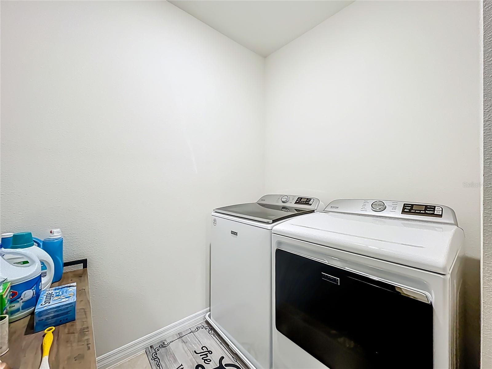 LAKE HARRIS RESERVE PB 78 PG 48-52 LOT 20 ORB 617 - Residential