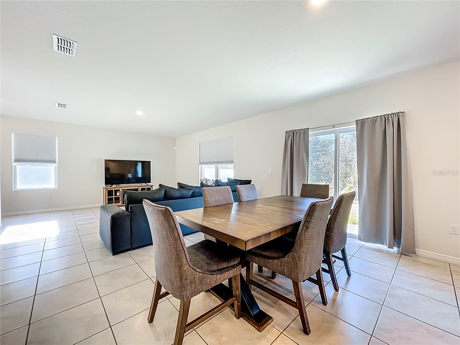 LAKE HARRIS RESERVE PB 78 PG 48-52 LOT 20 ORB 617 - Residential