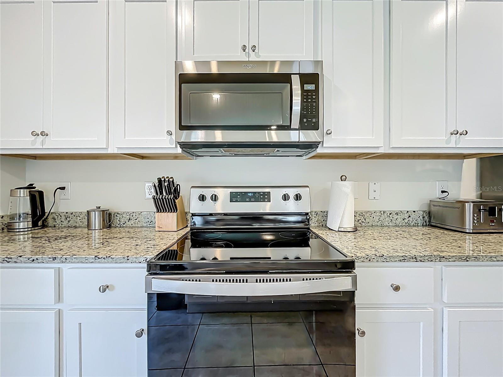 LAKE HARRIS RESERVE PB 78 PG 48-52 LOT 20 ORB 617 - Residential