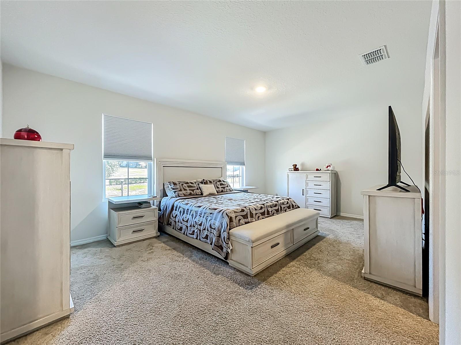 LAKE HARRIS RESERVE PB 78 PG 48-52 LOT 20 ORB 617 - Residential