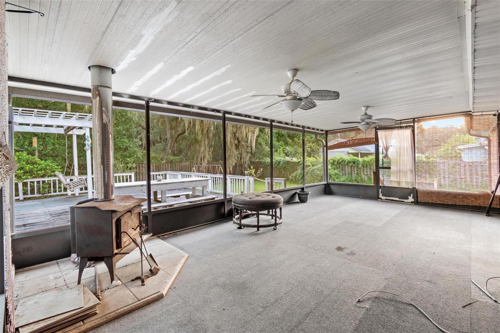 LAKEVIEW HLNDS - Residential