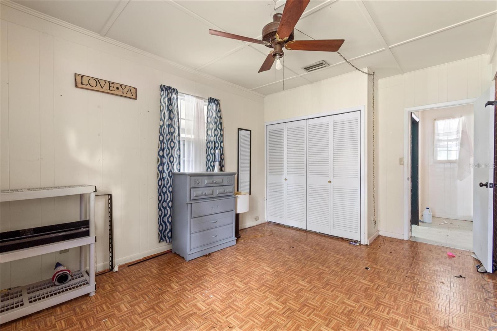 LAKEVIEW HLNDS - Residential