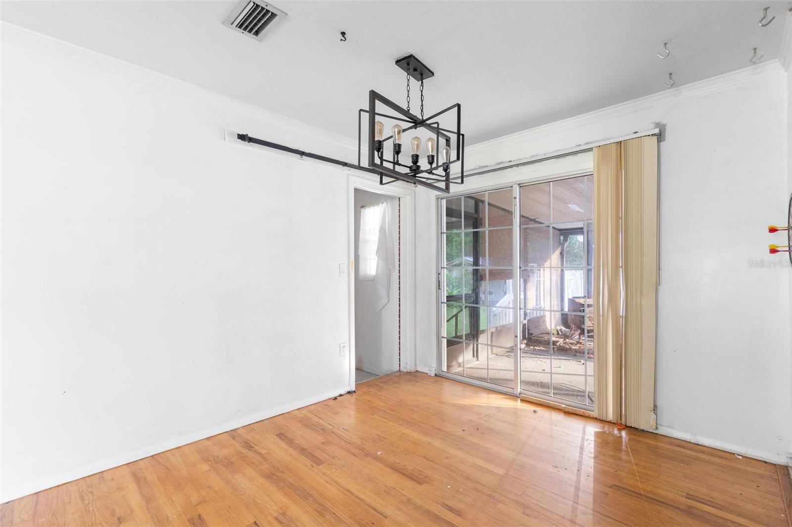 LAKEVIEW HLNDS - Residential