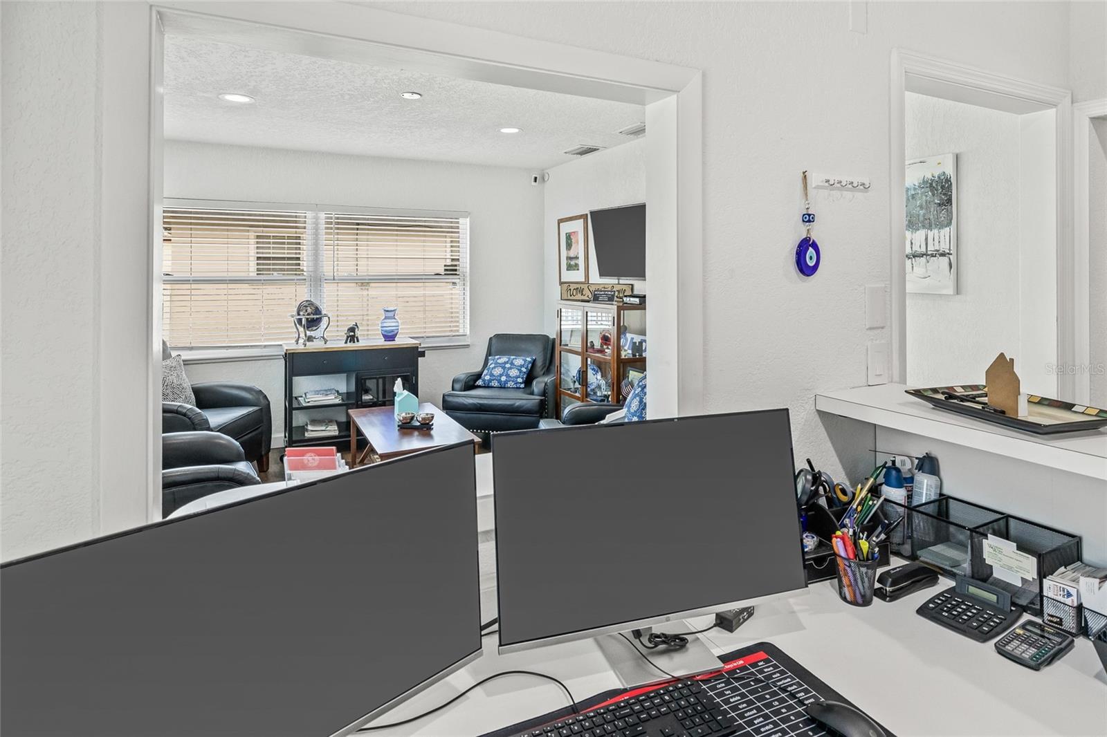 SKYLINE GROVES - Commercial Lease