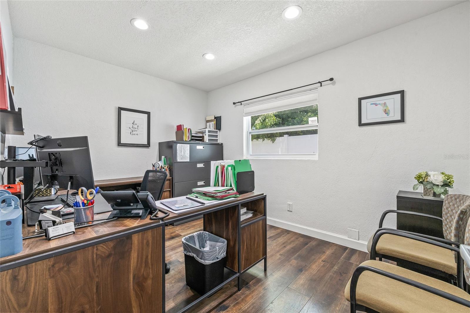 SKYLINE GROVES - Commercial Lease