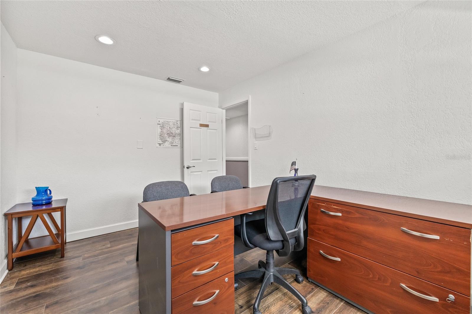 SKYLINE GROVES - Commercial Lease