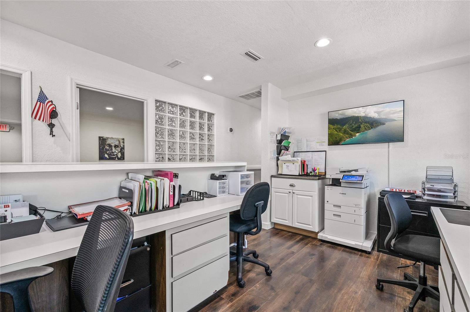 SKYLINE GROVES - Commercial Lease