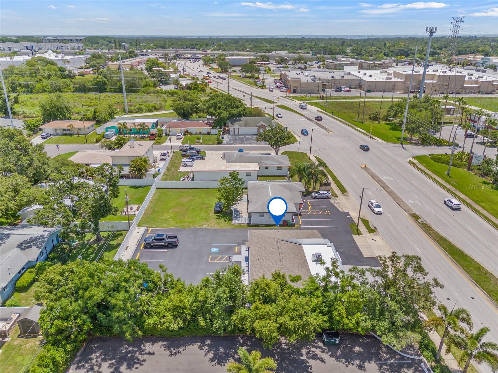 SKYLINE GROVES - Commercial Lease