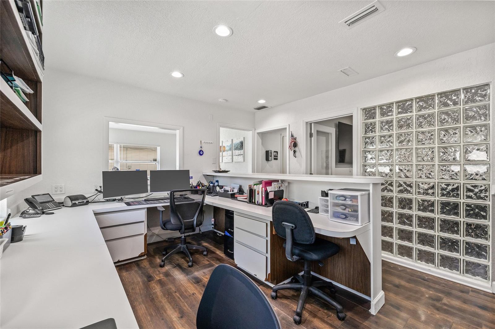 SKYLINE GROVES - Commercial Lease