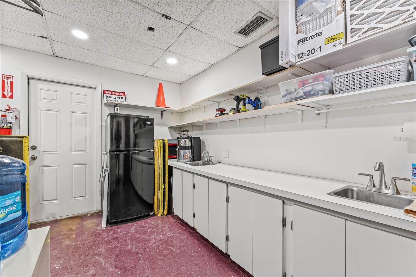 SKYLINE GROVES - Commercial Lease