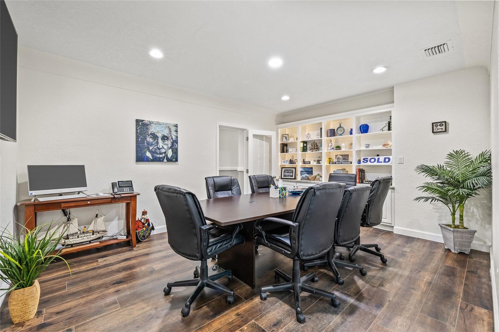 SKYLINE GROVES - Commercial Lease