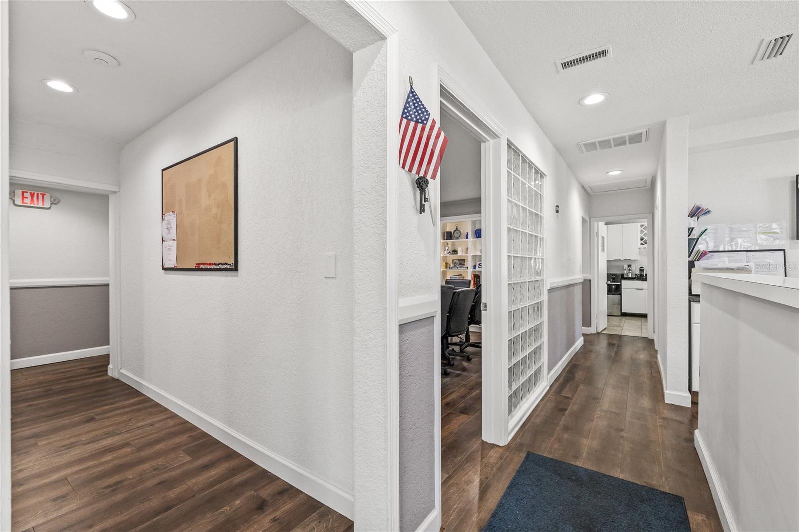 SKYLINE GROVES - Commercial Lease