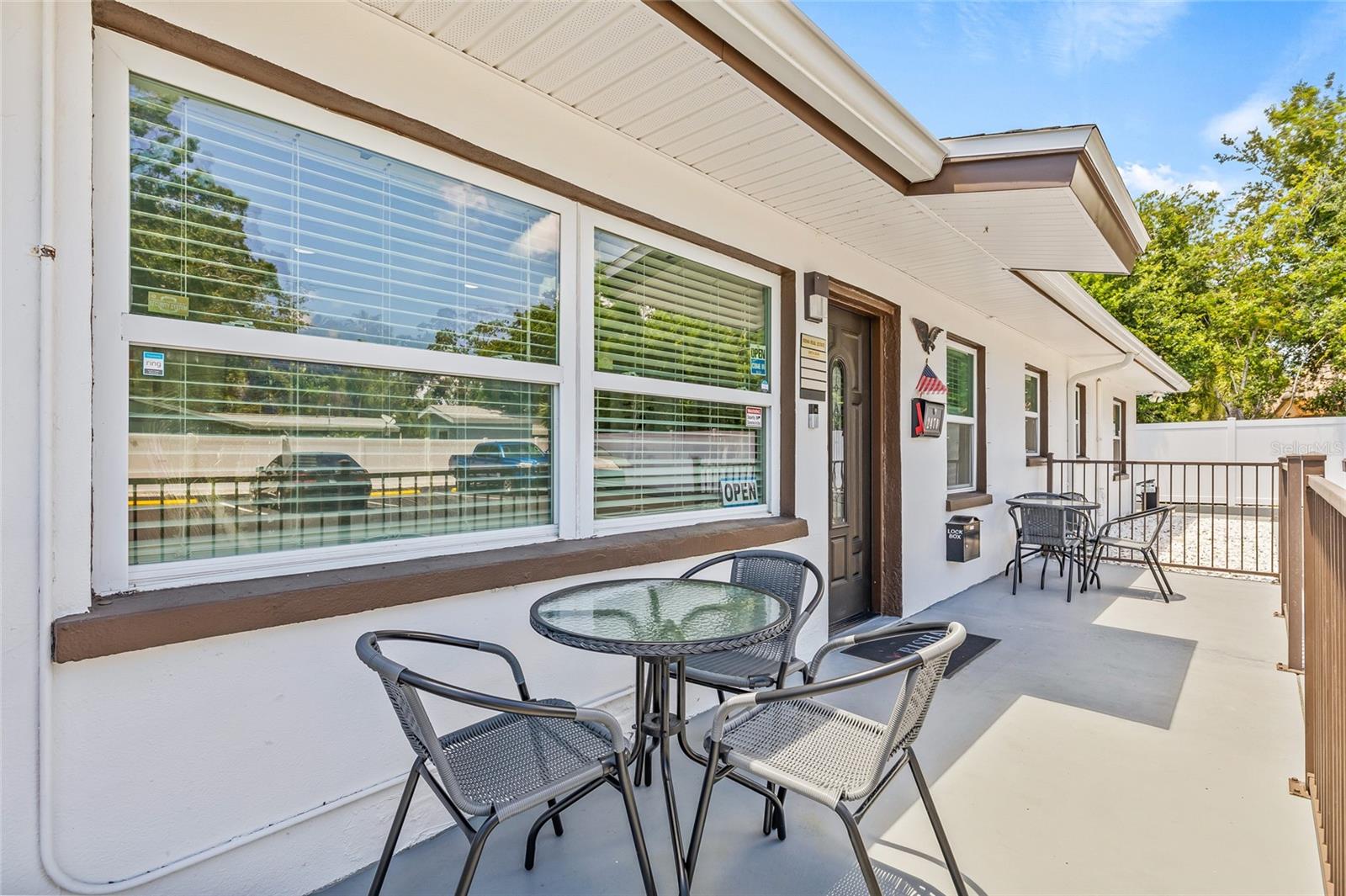 SKYLINE GROVES - Commercial Lease