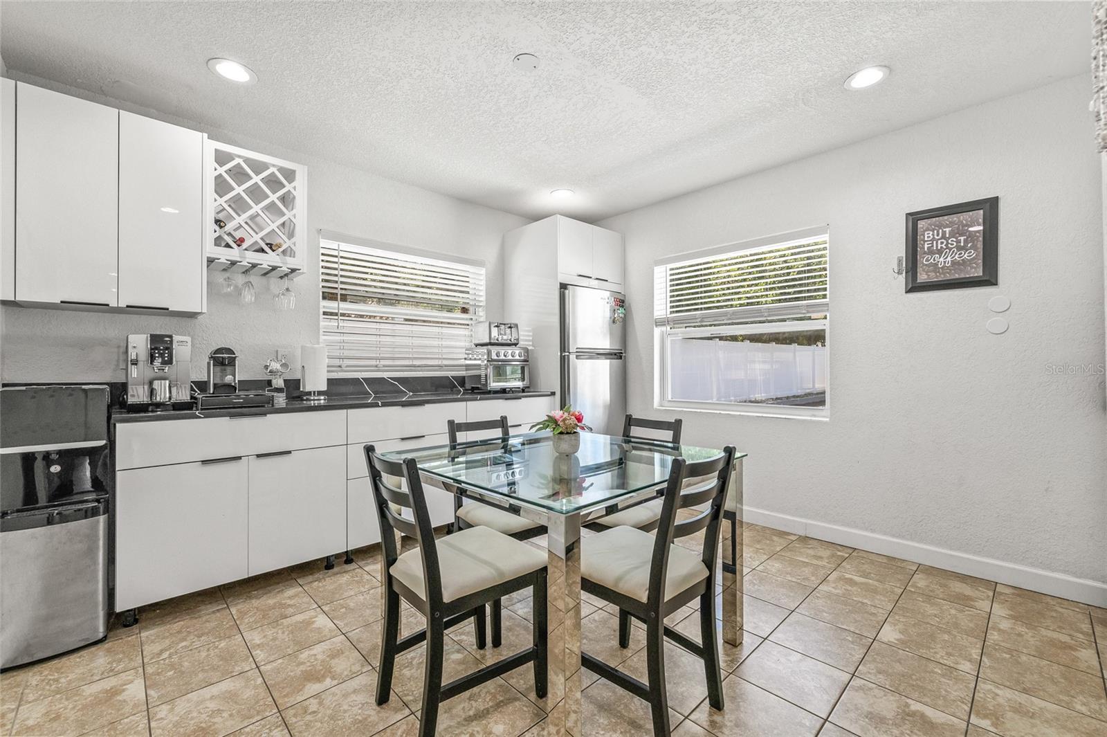 SKYLINE GROVES - Commercial Lease