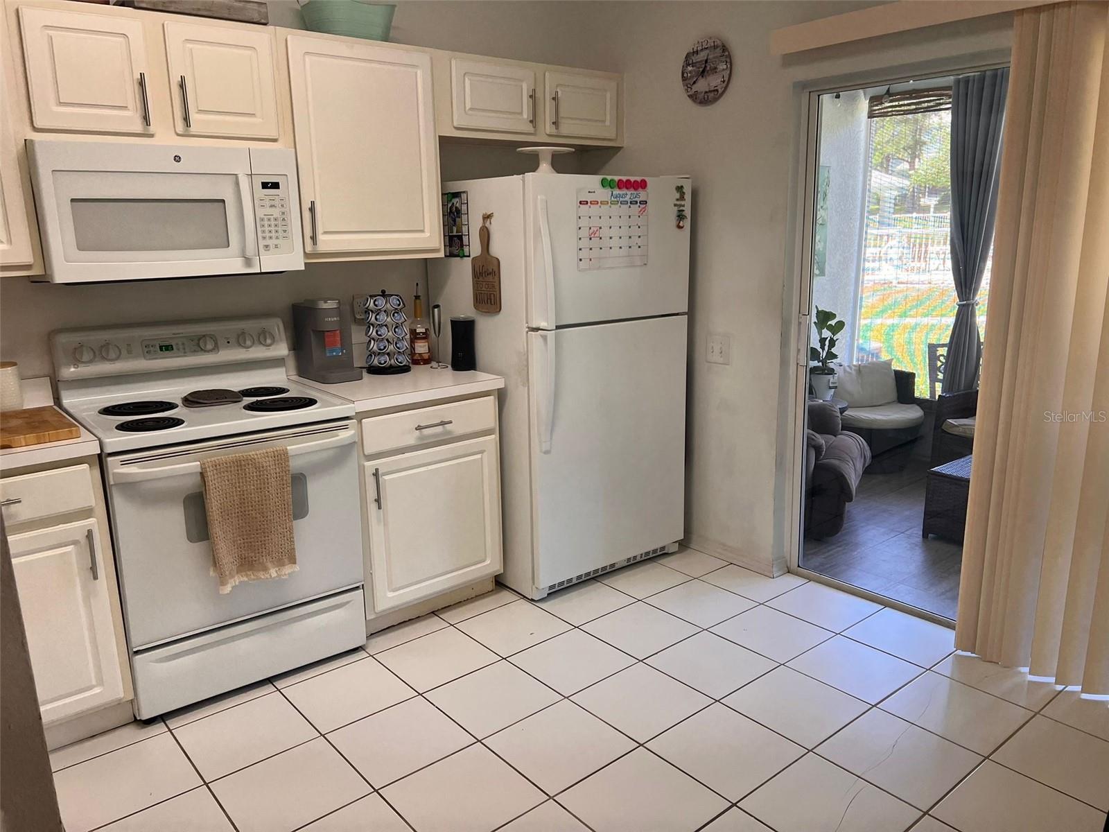 REGENCY KEY TWNHMS - Residential Lease