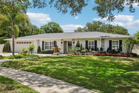 Photo of 14309 Brentwood Drive, Tampa, FL 33618 (MLS # TB8525430)