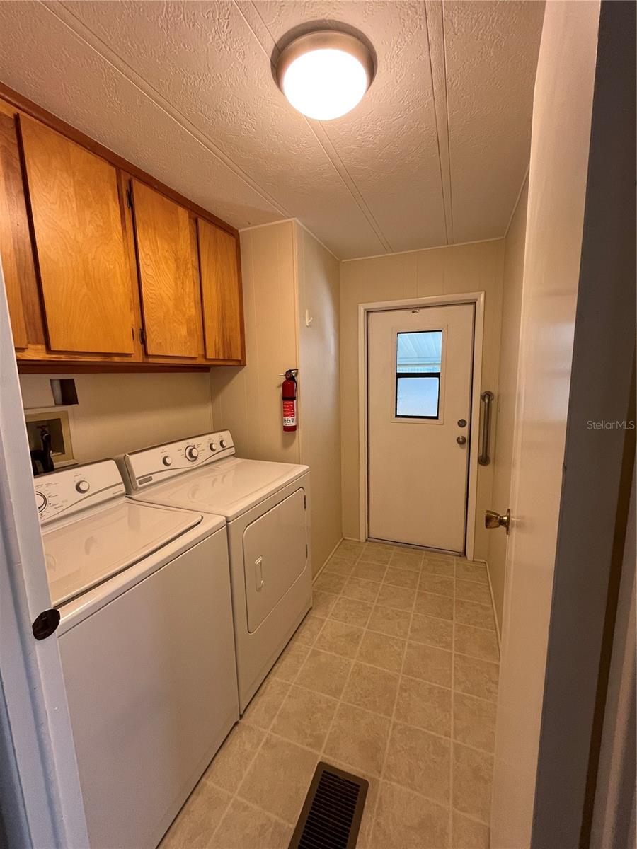 CARIBBEAN ISLES - Residential Lease