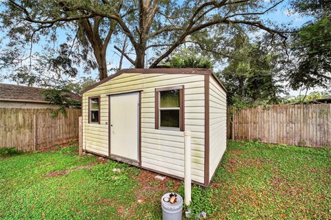 Tiny photo for 2009 NE 50th Street, Ocala, FL 34479 (MLS # OM734622)