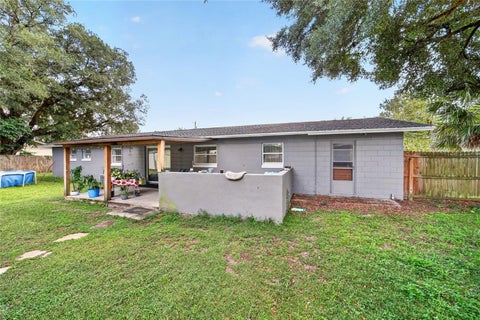 Tiny photo for 2009 NE 50th Street, Ocala, FL 34479 (MLS # OM734622)