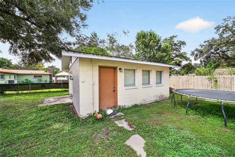 Tiny photo for 2009 NE 50th Street, Ocala, FL 34479 (MLS # OM734622)