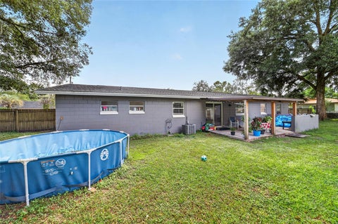 Tiny photo for 2009 NE 50th Street, Ocala, FL 34479 (MLS # OM734622)