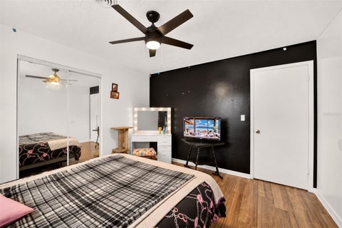 Tiny photo for 2009 NE 50th Street, Ocala, FL 34479 (MLS # OM734622)
