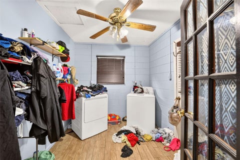Tiny photo for 2009 NE 50th Street, Ocala, FL 34479 (MLS # OM734622)