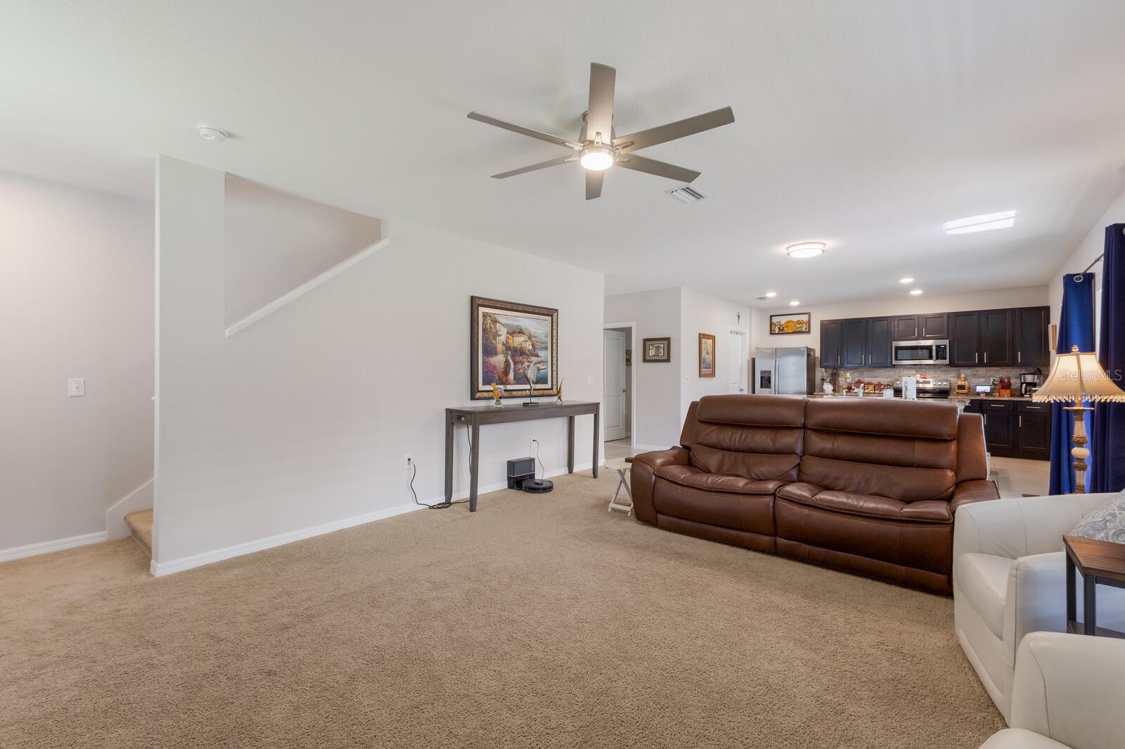 DEL TIERRA PH IV-B & IV-C - Residential Lease