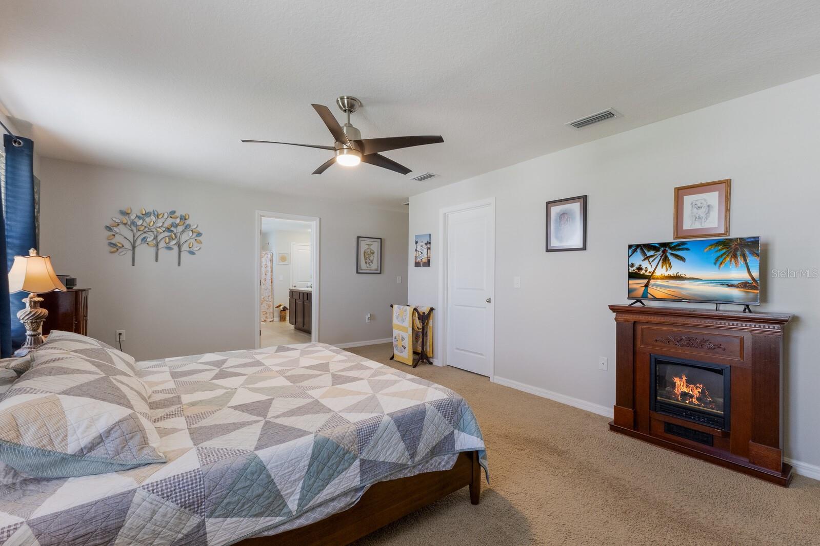 DEL TIERRA PH IV-B & IV-C - Residential Lease