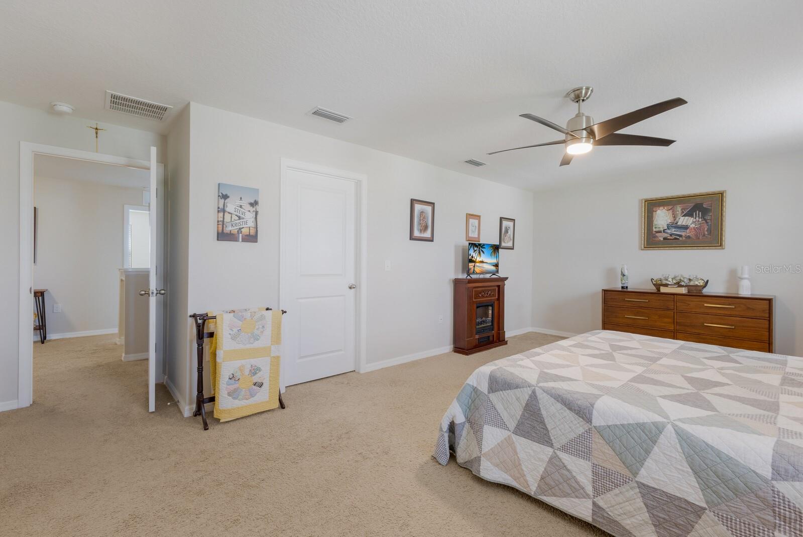 DEL TIERRA PH IV-B & IV-C - Residential Lease