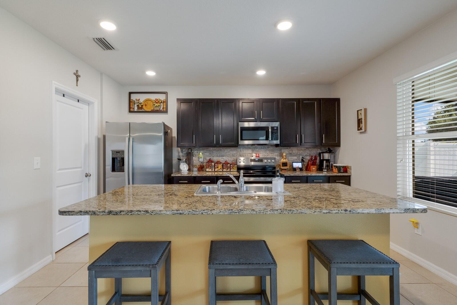 DEL TIERRA PH IV-B & IV-C - Residential Lease