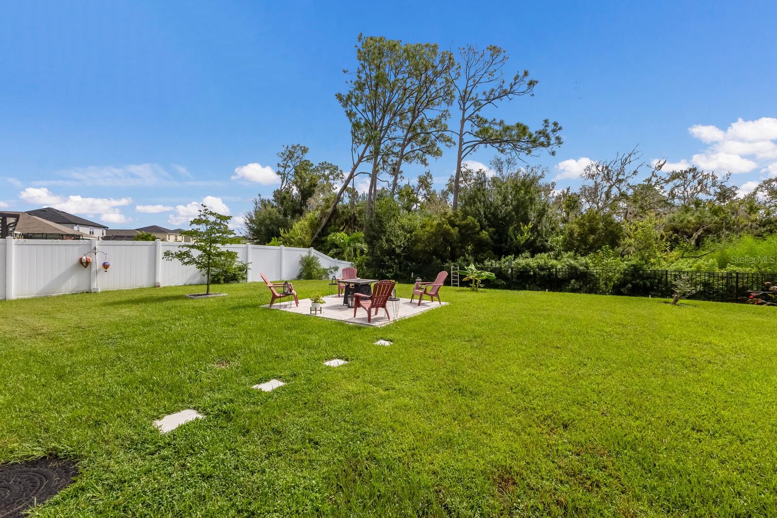 DEL TIERRA PH IV-B & IV-C - Residential Lease