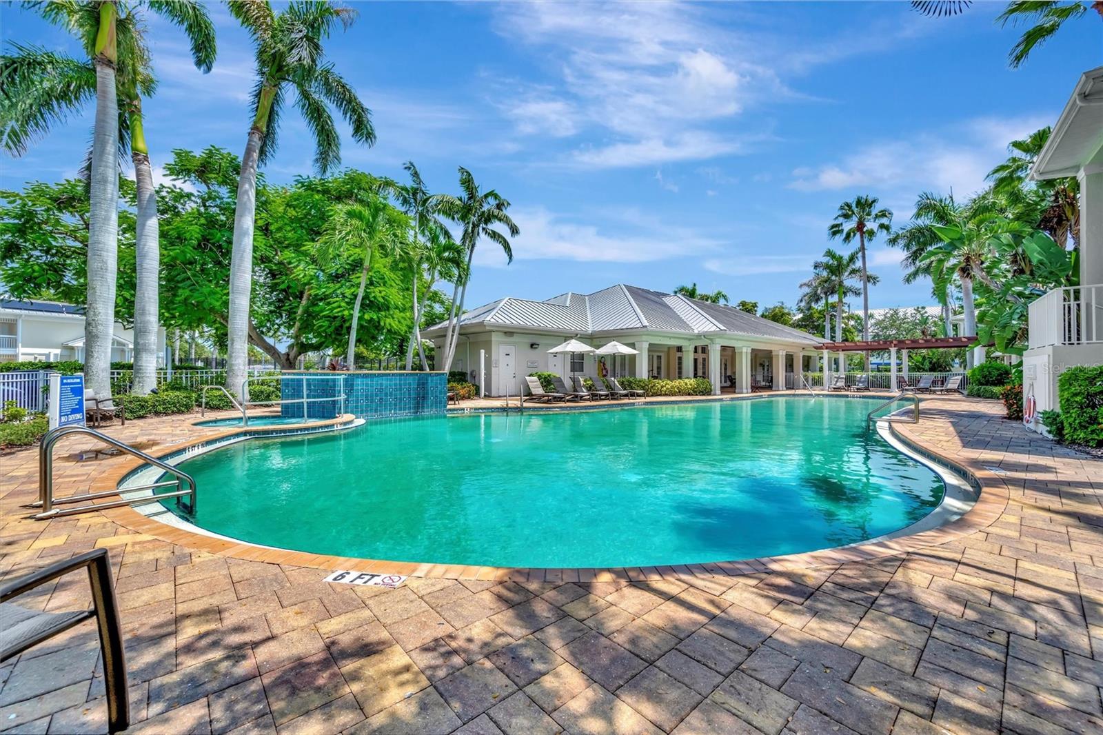 3608 54TH DRIVE W 202