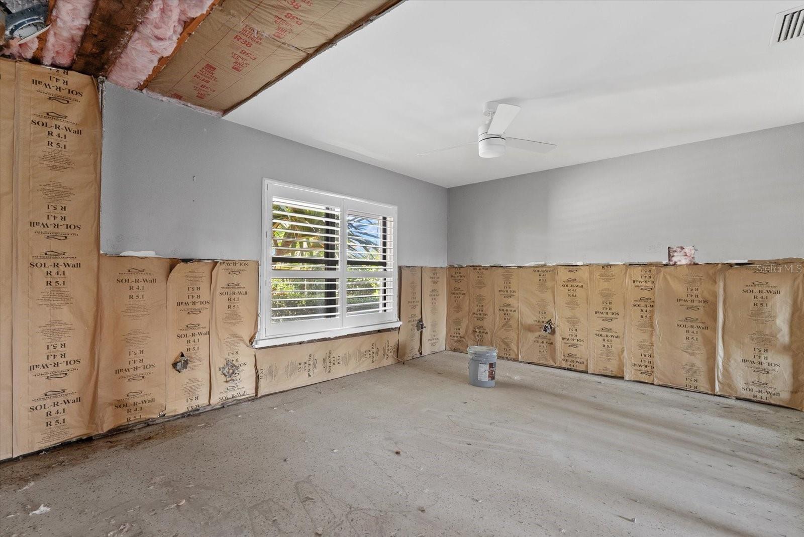 BAY ISLAND SHORES - Residential