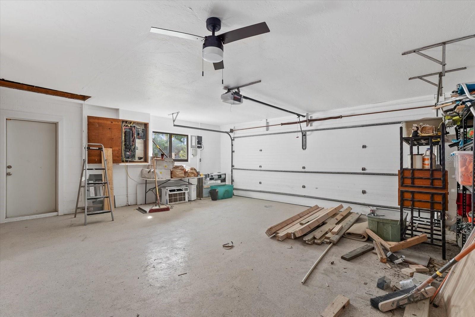 BAY ISLAND SHORES - Residential