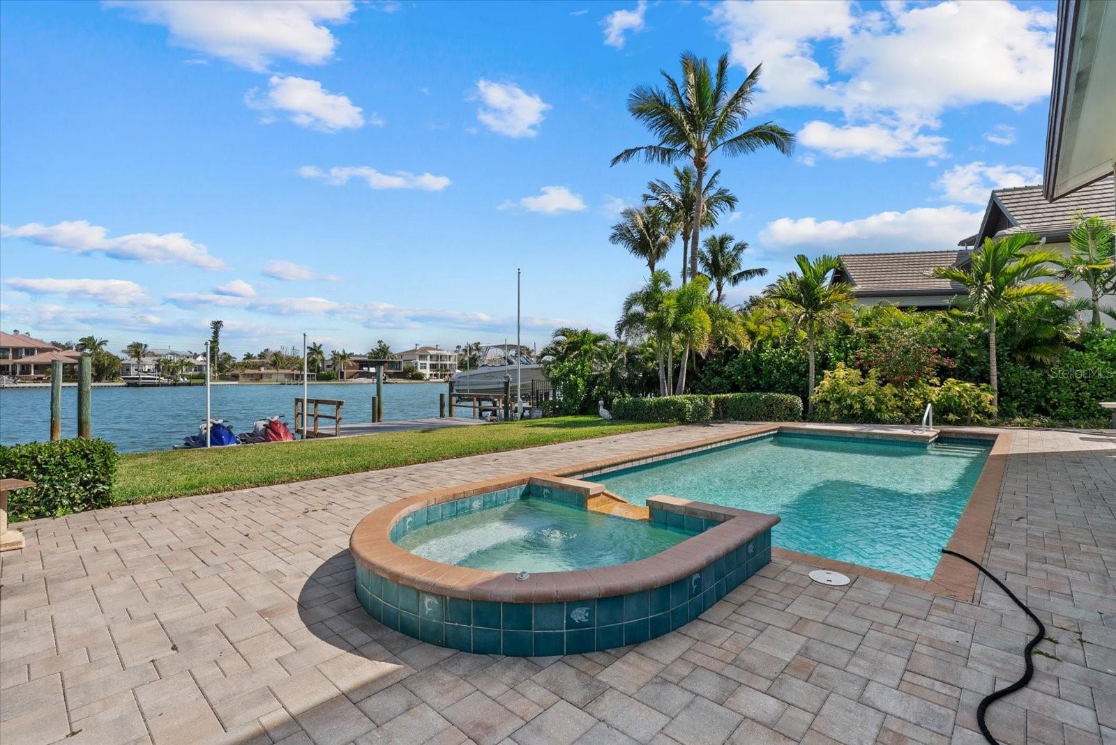 BAY ISLAND SHORES - Residential