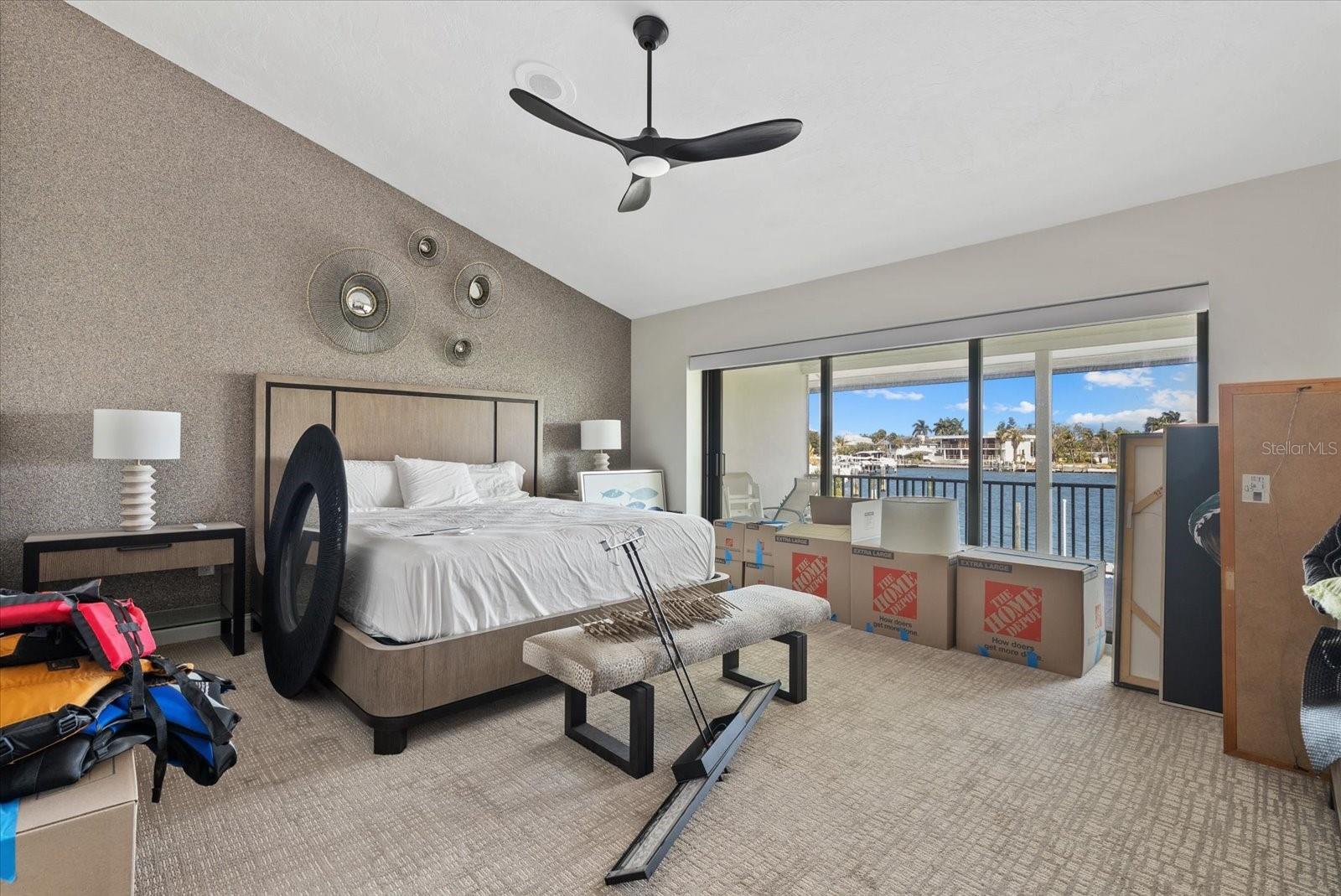 BAY ISLAND SHORES - Residential