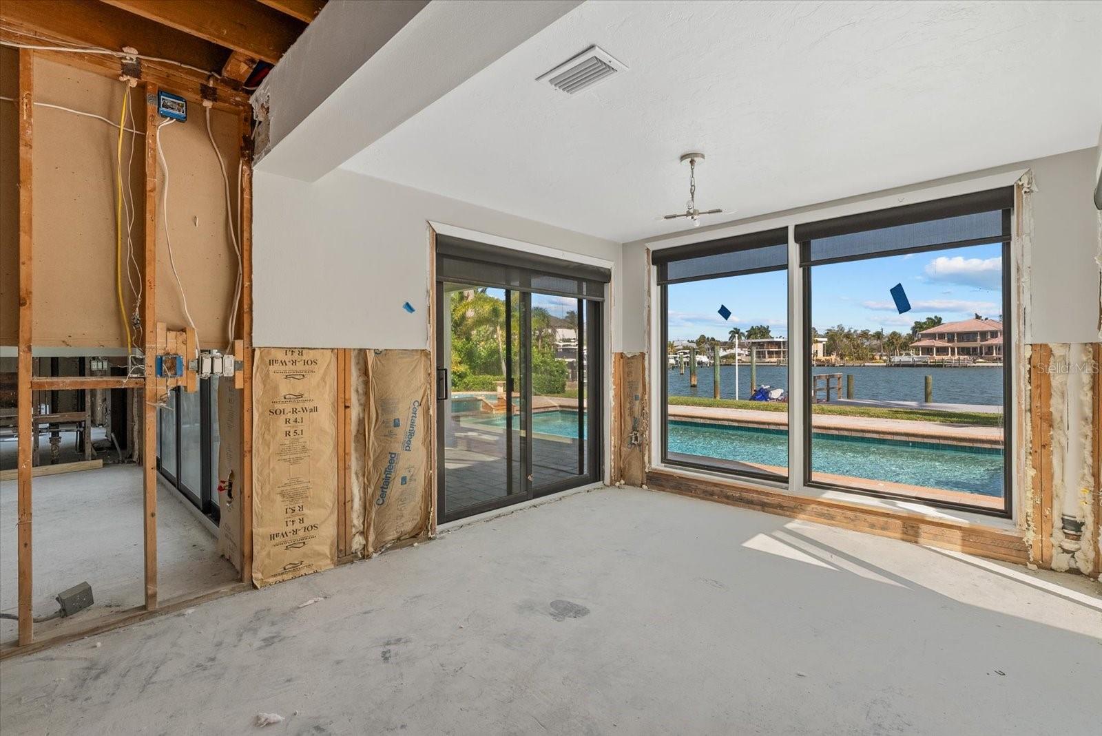 BAY ISLAND SHORES - Residential