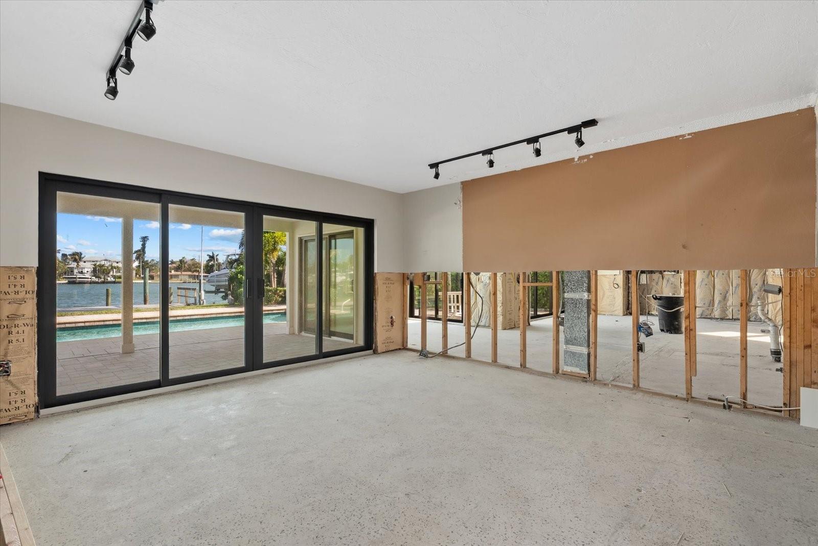 BAY ISLAND SHORES - Residential