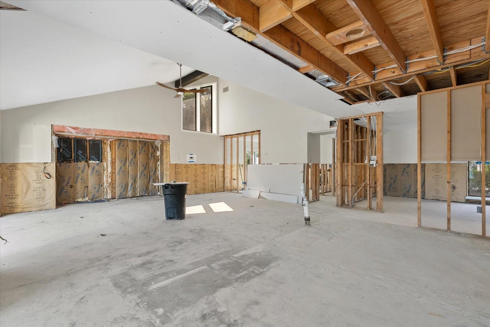 BAY ISLAND SHORES - Residential