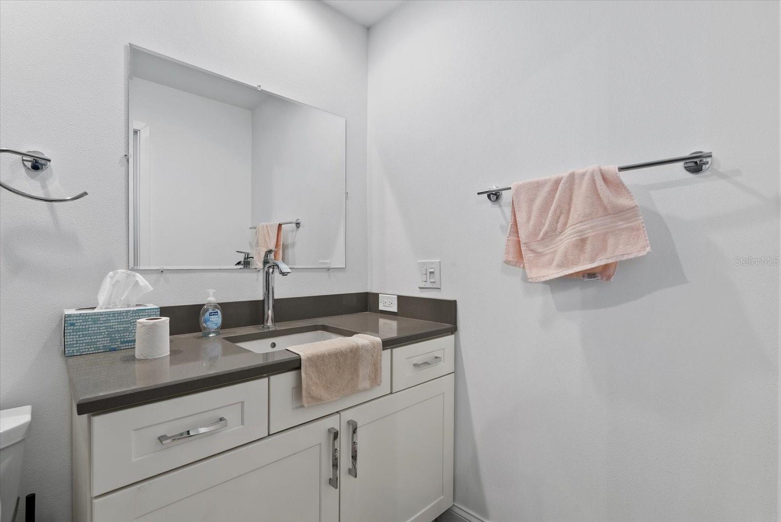 BAY ISLAND SHORES - Residential