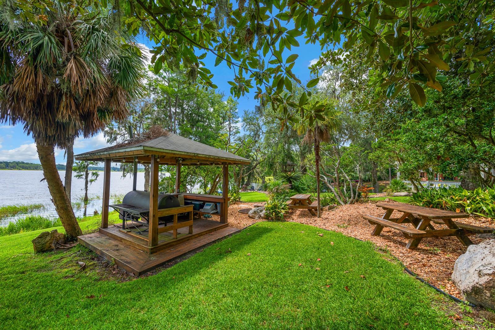 WOODBOROUGH PH 01 - Residential