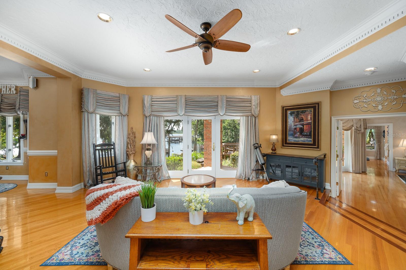 WOODBOROUGH PH 01 - Residential