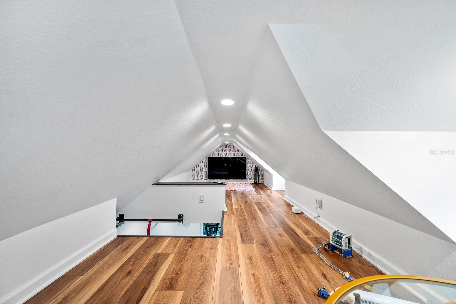 WOODBOROUGH PH 01 - Residential