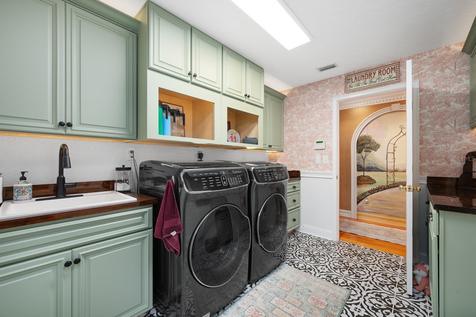 WOODBOROUGH PH 01 - Residential