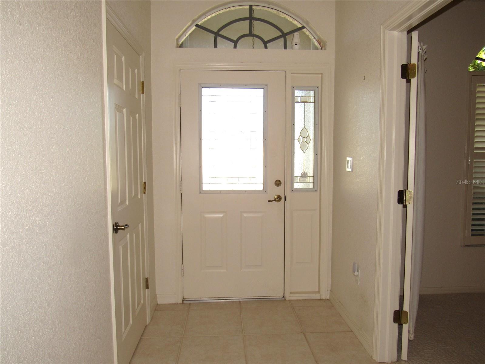 23101 LINDALE AVENUE