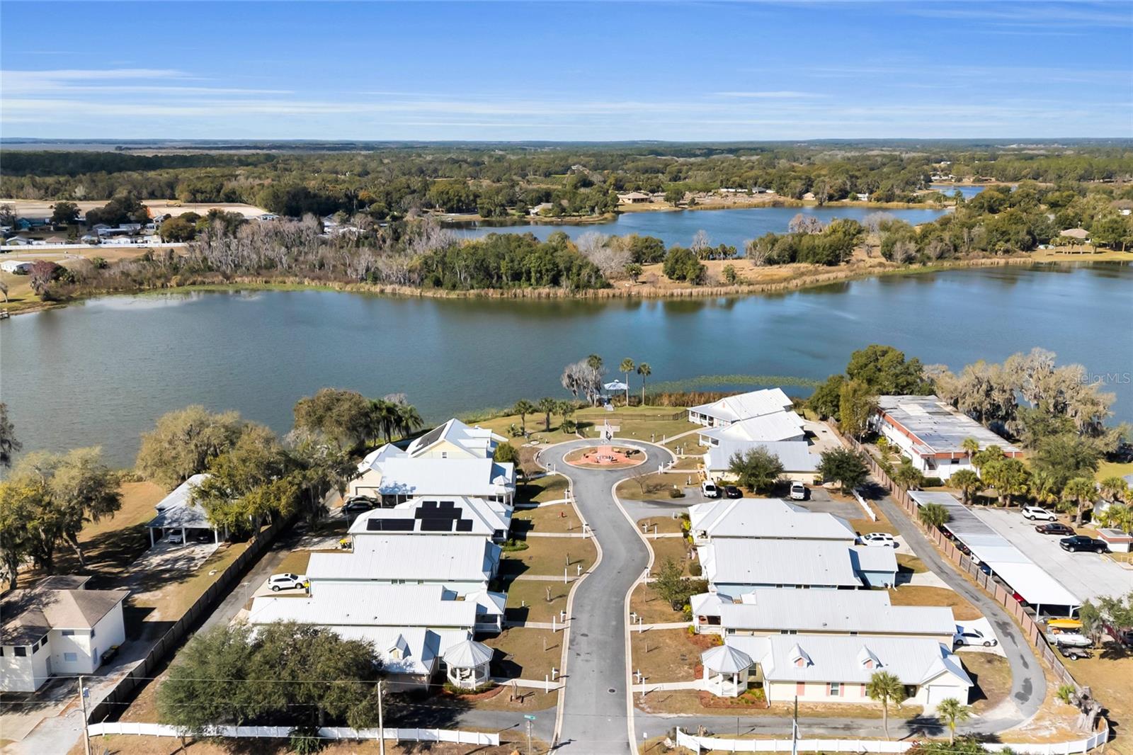 UMATILLA COTTAGES AT WATERS EDGE - Residential