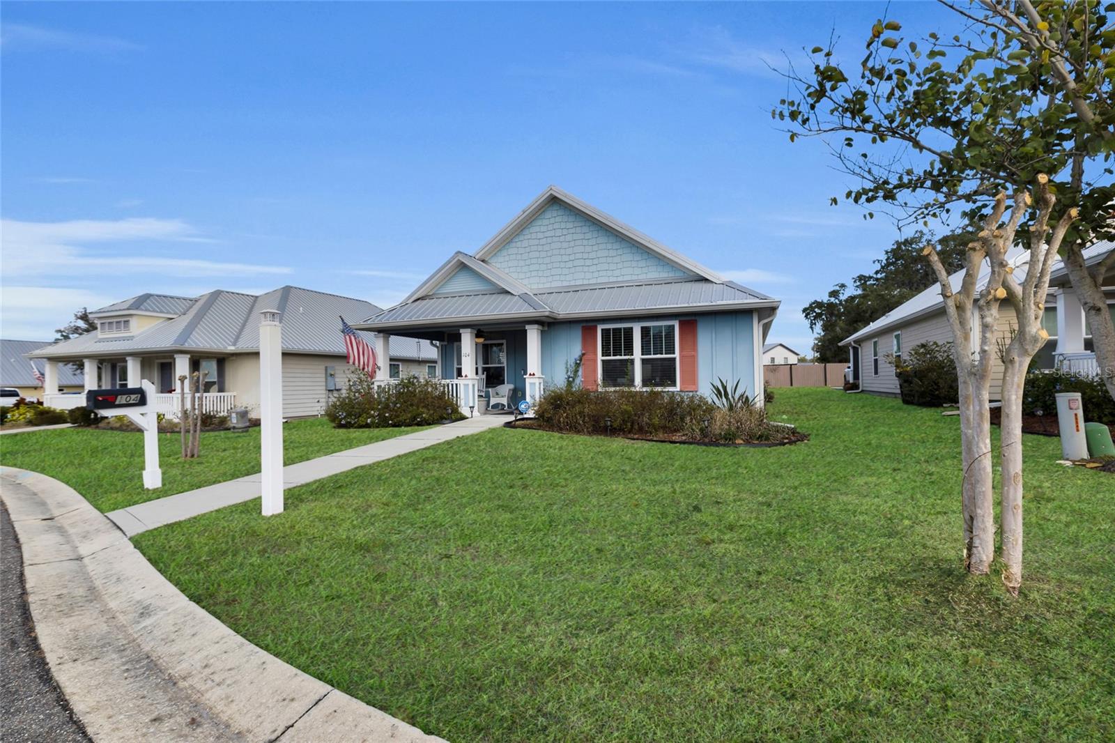 UMATILLA COTTAGES AT WATERS EDGE - Residential